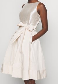 Lauren Ralph Lauren Cocktailklänning - silver-coloured