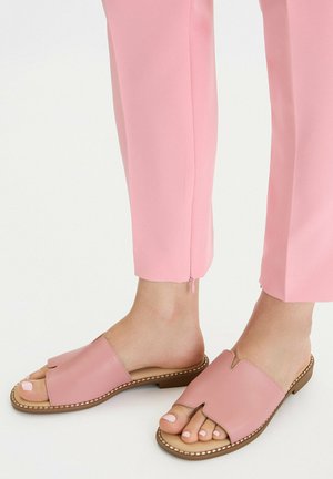 Lasocki, LASOCKI WOMEN'S PINK FLIP-FLOPS - Sandalias planas - pink