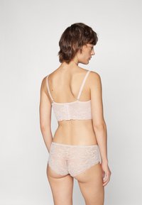 Triumph SENSUAL SPOTLIGHT WIRED CORSET - Liemenėlė su lankeliais - foundation nude
