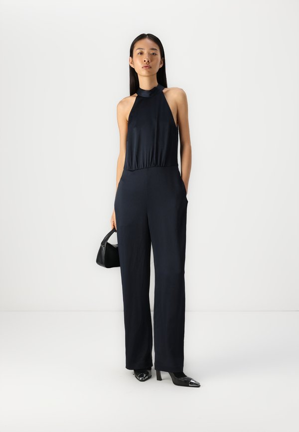 RHEO - Jumpsuit - salute3