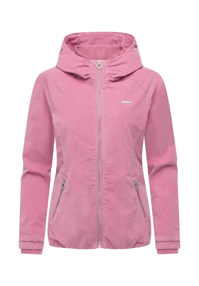 Lyserød jakke med hætte, frontlynlås, sidelommer og elastiske manchetter. Har en glat tekstur og et minimalistisk design.