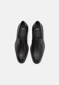 BOSS DERREK - Paelteta kingad - black