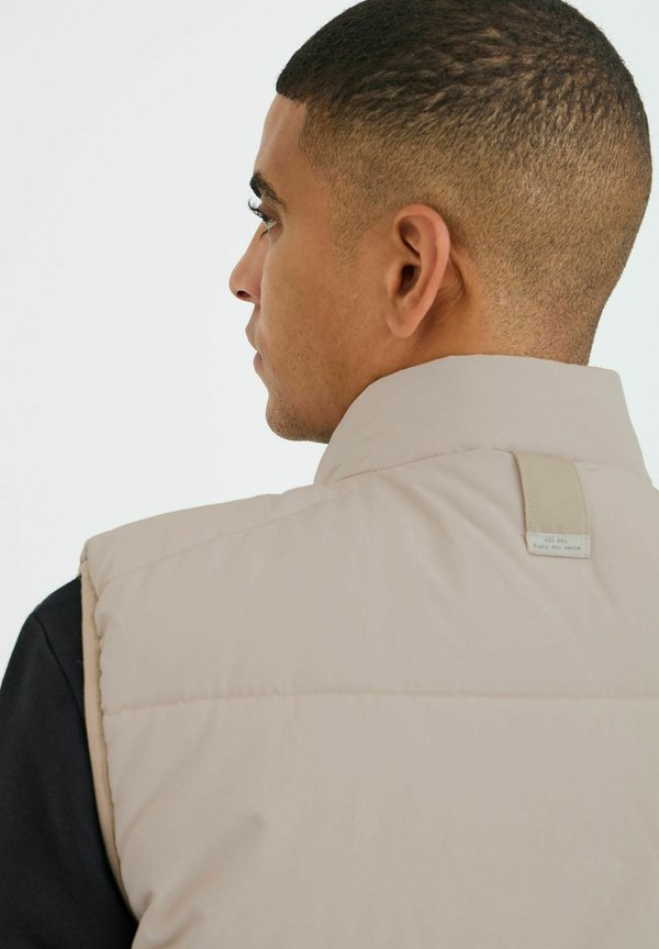 BHOuterwear - Waistcoat - crockery3