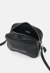 Tommy Jeans CAMERA BAG - Cross body bag - black