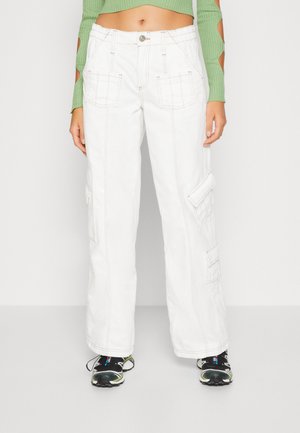 BDG Urban Outfitters Τζιν χαλαρής εφαρμογής - white