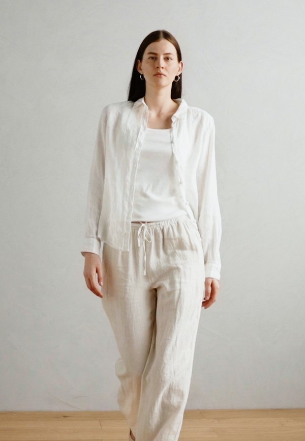 PANTS JOGGER STYLE STRAIGHT LEG MEDIUM WAIST DRAWSTRING AT WAIST - Trousers - silky stone4