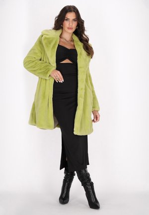 faina, Winter coat - grün