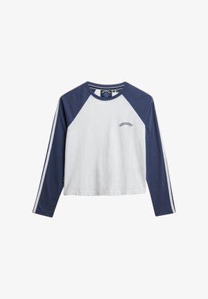 Langärmliges, gekürztes Shirt mit weißem Körper und marineblauen Raglanärmeln. Verfügt über ein kleines Logo auf der Brust und zwei seitliche Streifen an den Ärmeln.