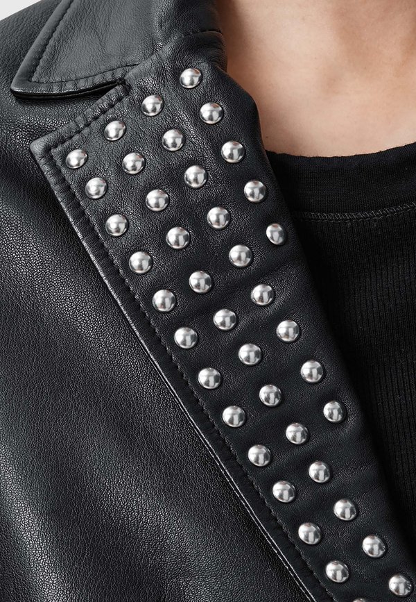 CORINNA STUD - Blazer3