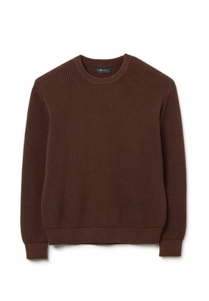 Pull marron à côtes en matériau tricoté texturé. Dispose d'un col rond et de manches longues avec des poignets et un ourlet côtelés.