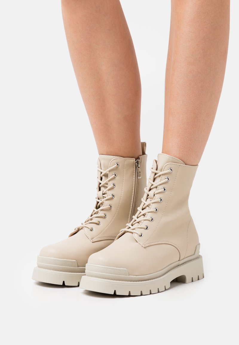 Damen Sneaker | RAID Wide Fit STIFLE Schnürstiefelette ecru/offwhite - WW63752 Damen Sneaker | RAID Wide Fit STIFLE Schnürstiefelette ecru/offwhite - WW63752