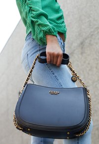 Guess ABEY HOBO - Borsa a tracolla - black