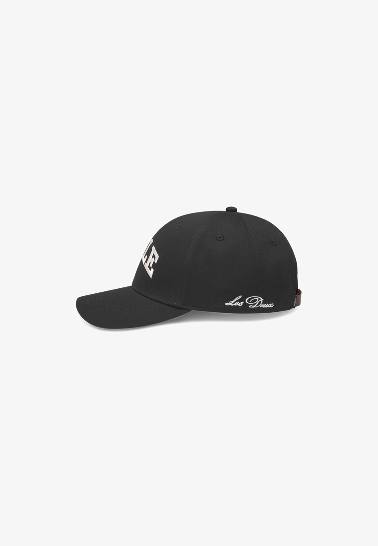 Black baseball cap made of textile material, featuring a flat visor, embroidered text "Leo Deux" on the side, and a structured crown.