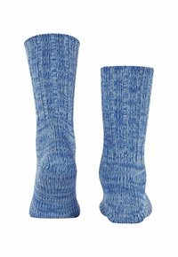 Niebieskie dziane skarpetki z fakturowanym wzorem i prążkowanym motywem, wykonane z miękkiego materiału, z lekko szerszym otwarciem u góry.