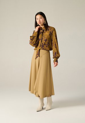 PRINTED WITH MATCHING TIE - Camicia - khaki