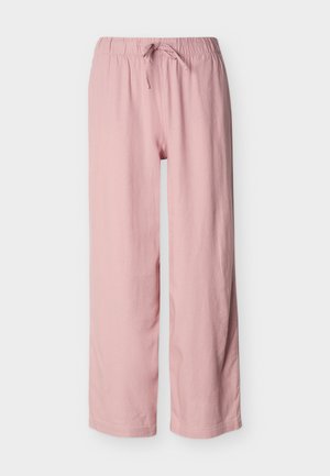 Jasnoróżowe, luźne spodnie z elastycznym pasem i sznurkiem, proste nogawki, wykonane z miękkiej tkaniny, prezentowane na jednolitym tle.