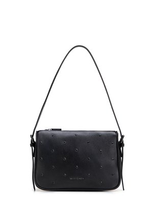 Zwarte rechthoekige leren schoudertas met kleine studs, ritssluiting, verstelbare band en "WITTCHEN"-logo in het midden aan de voorkant.