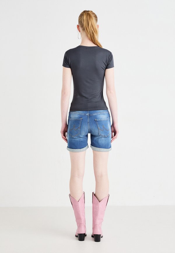 BECKY  - Denim shorts - savaria wash3