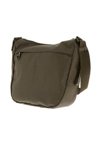 Borsa a tracolla marrone con texture, dotata di tasca anteriore con zip e tracolla regolabile, mostrata su sfondo bianco.