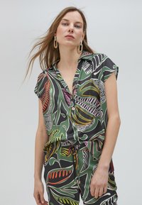 Blouse - green