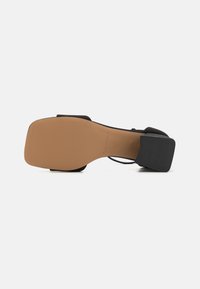 Call it Spring VICKI BED FOAM - Sandales - black