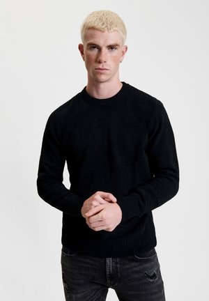 - Sweter