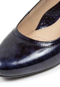 Club4Brands Classic heels - navy blue