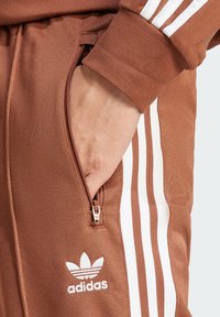 adidas Originals CLASSIC TP - Tréningruha alsók - preloved brown