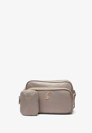 Borsa a tracolla in nylon beige con hardware in tonalità oro, dotata di un compartimento principale e di una piccola pochette abbinata, entrambi con chiusure a zip.