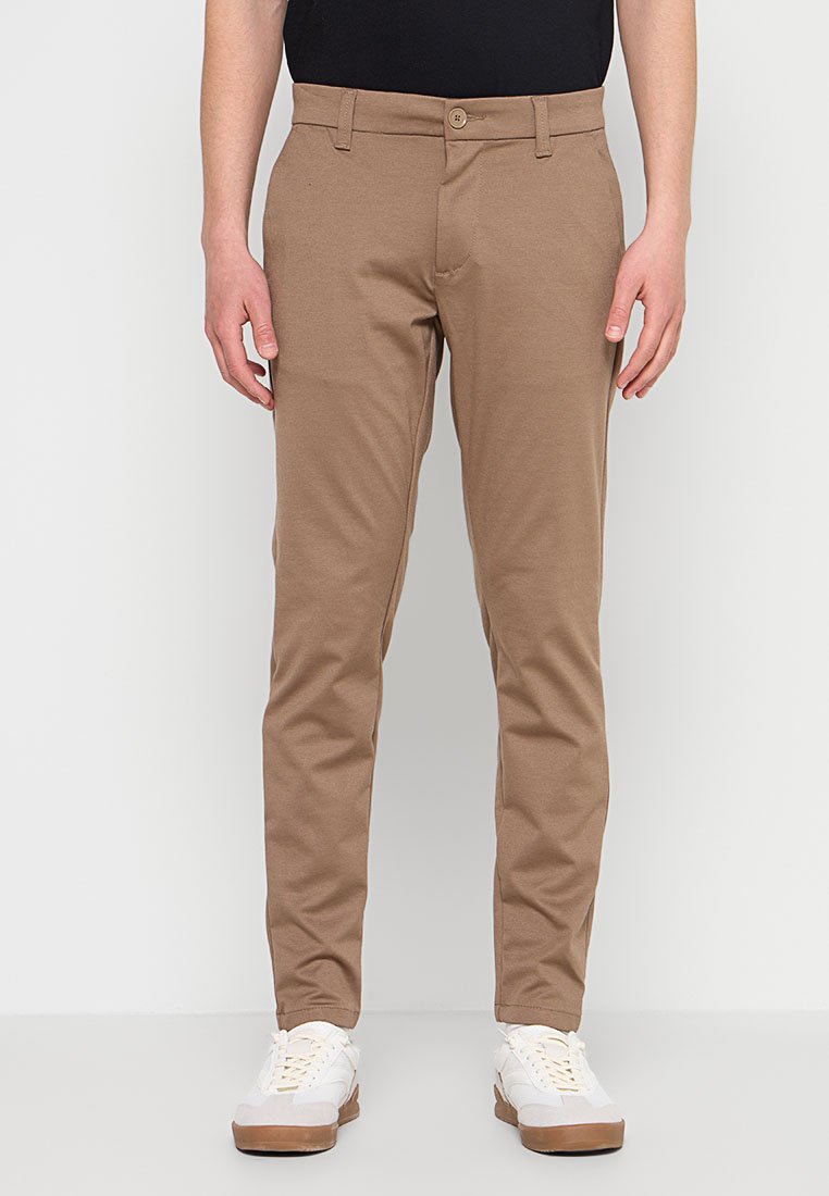 Pantalones chinos