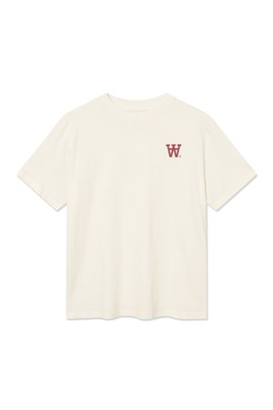 Hellej beige lyhythihainen t-paita, jossa on pieni punainen "W" logo vasemmassa rinnassa.