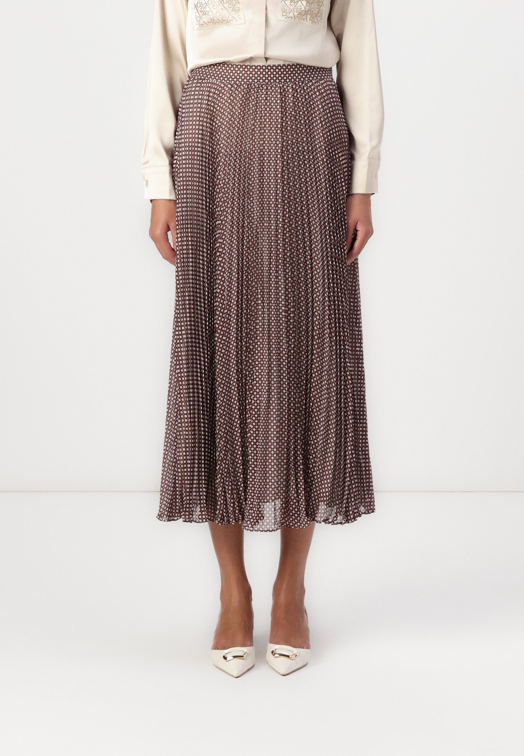 Sunray pleated maxi skirt 