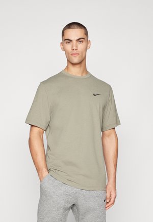 Nike Performance M NK DF UV HYVERSE SS - Βασικό μπλουζάκι - light army black