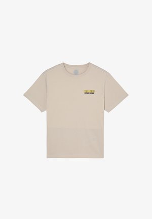 T-shirt beige à manches courtes avec col rond et petit logo jaune et noir "Element Future Nature" sur le côté gauche de la poitrine.