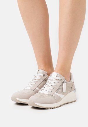 Tamaris Trainers - light grey