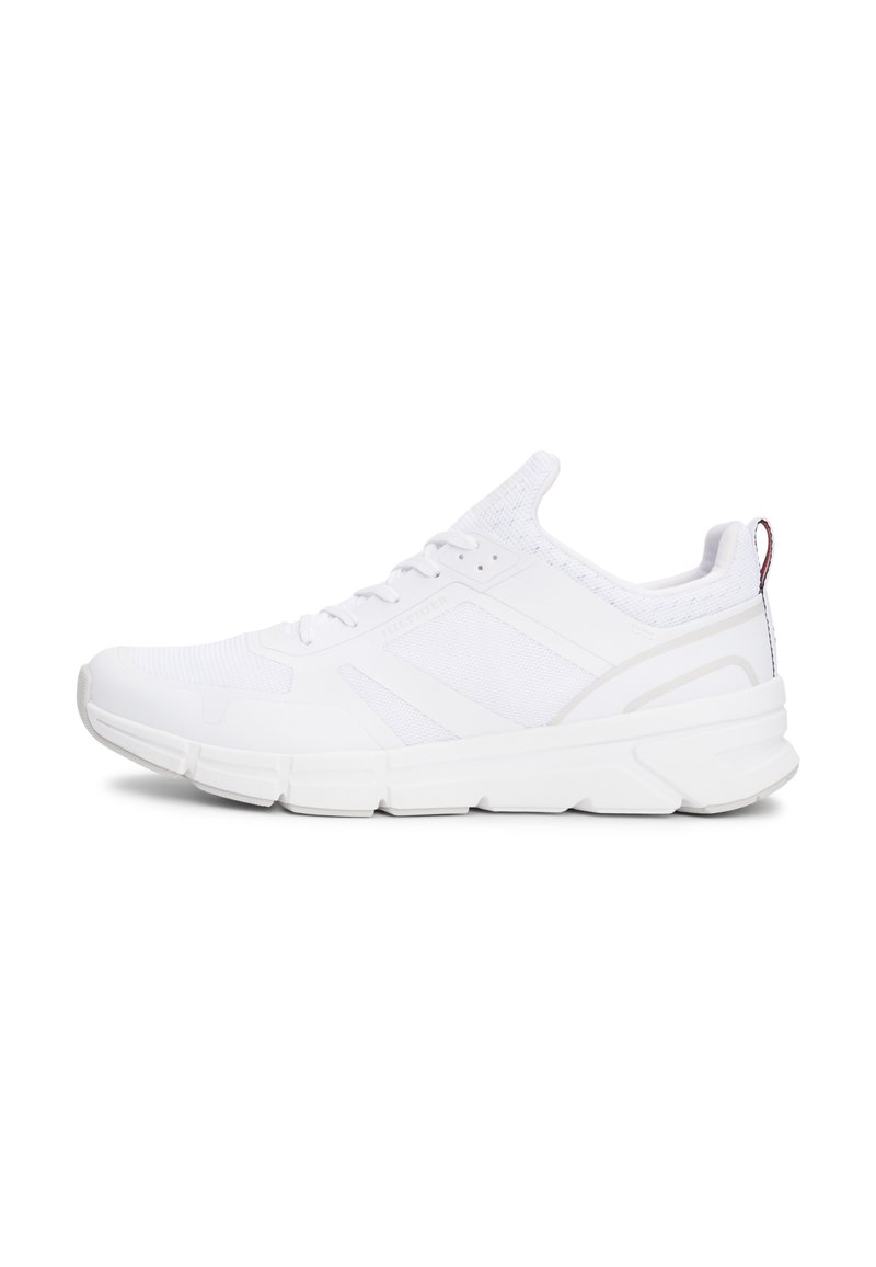 Tommy Hilfiger - MODERN COMFORT RUN MIX - Trainers - white, Enlarge