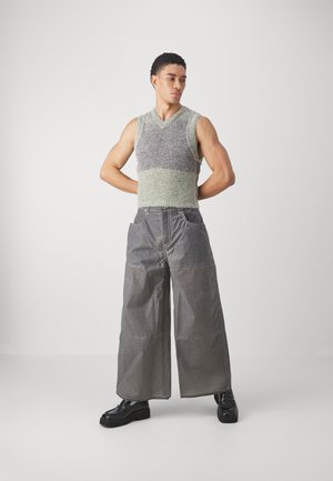 ECKHAUS LATTA ULTRA WIDE LEG UNISEX - Auduma bikses - paper grey
