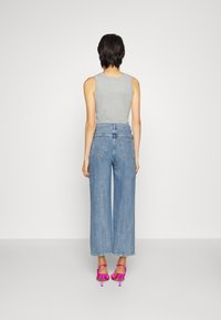 DL1961 Vaqueros bootcut - blue denim