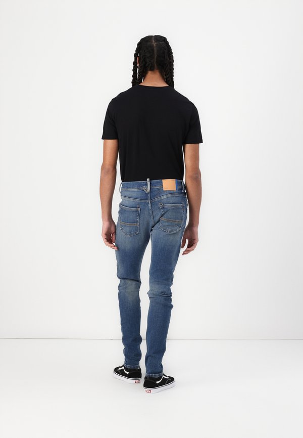 SERVANDO MID RISE - Slim fit jeans - dailo wash3
