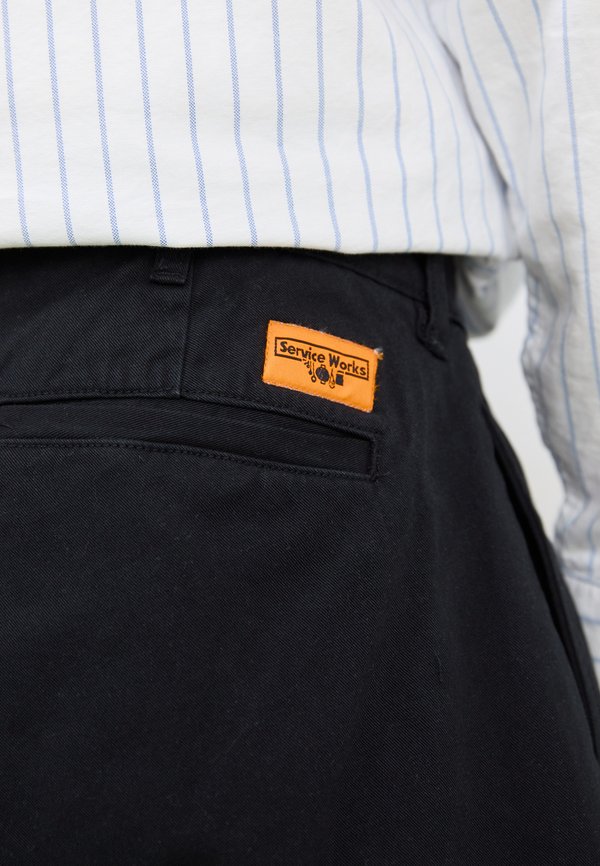 DRILL PART TIMER UNISEX - Shorts3