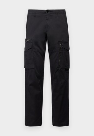 Zwarte cargobroek met meerdere zakken, een ritszak op de dij, rechte pasvorm en stevige katoen met een subtiele glans.