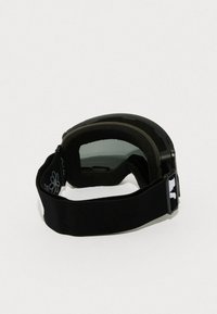 Gafas de esquí negras con un diseño curvado, lentes tintados y un suave acolchado interior. Presenta una cinta ajustable negra con un patrón floral.