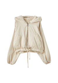 Chaqueta beige con capucha y forro peludo, dobladillo elástico, dos bolsillos laterales y cierre frontal con cremallera. Cuenta con un cordón en la cintura.