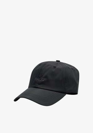 Schwarze Kappe aus leichtem Stoff mit gebogenem Schirm, ausgestattet mit gesticktem "HALO"-Logo in Schwarz. Sechspanel-Design mit Belüftungsöffnungen.