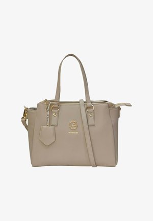 Borsa beige in materiale sintetico, con hardware dorato, due manici superiori e una tracolla rimovibile. Chiusura con zip, dettaglio del logo.