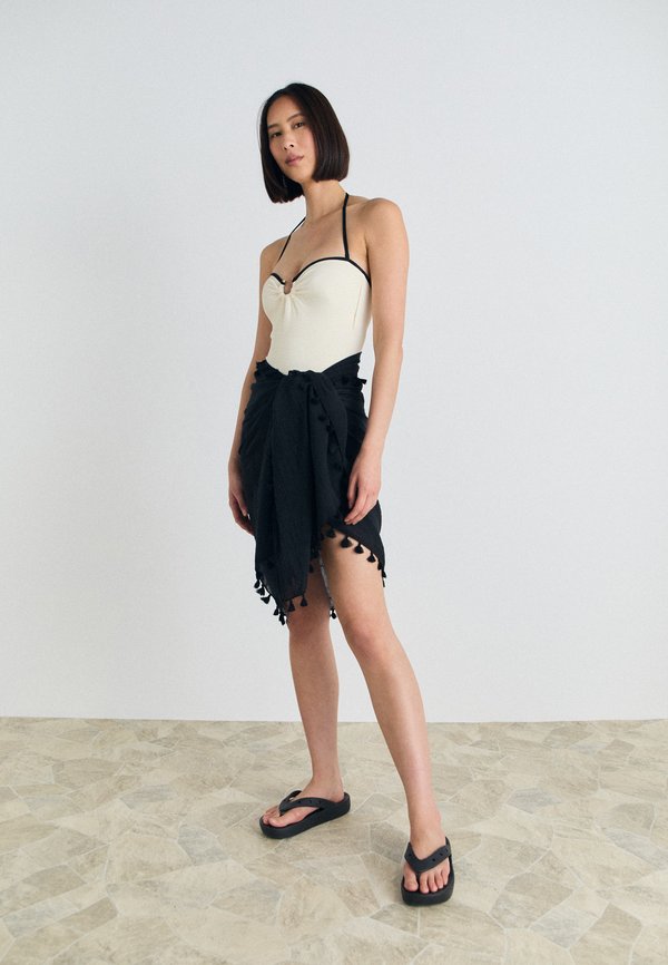 BEACH BOUND RING FRONT BANDEAU ONE PIECE - Swimsuit - ecru2