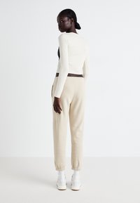 GAP HERITAGE JOGGER - Trainingsbroek - bedrock
