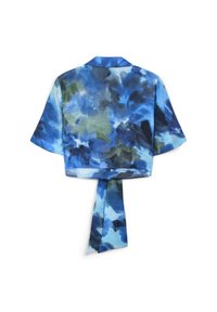 Kimono top floreale blu con maniche corte, chiusura a cravatta, realizzato in tessuto leggero, caratterizzato da motivi astratti nelle tonalità di blu e verde.
