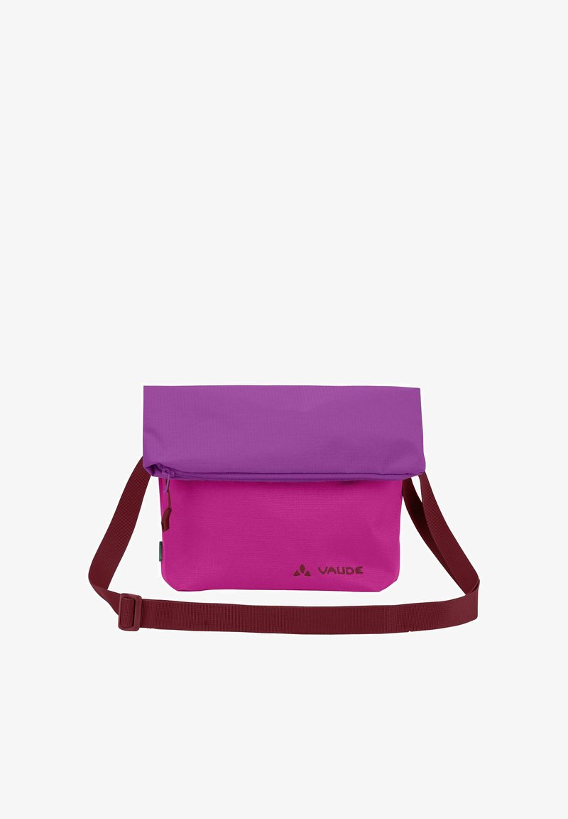 Sac bandoulière rectangulaire violet et rose avec une sangle réglable bordeaux et le logo VAUDE dans le coin inférieur droit à l'avant.