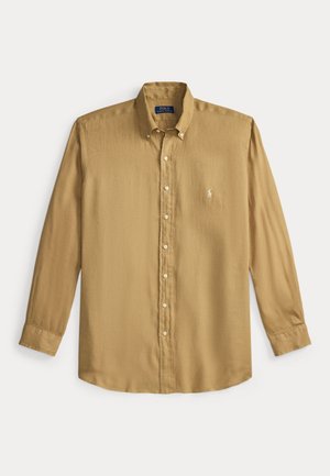 Herren-Langarmhemd in Kamel-Farbe mit knöpfbarem Kragen und Polo Ralph Lauren-Logo auf der Brust bestickt.